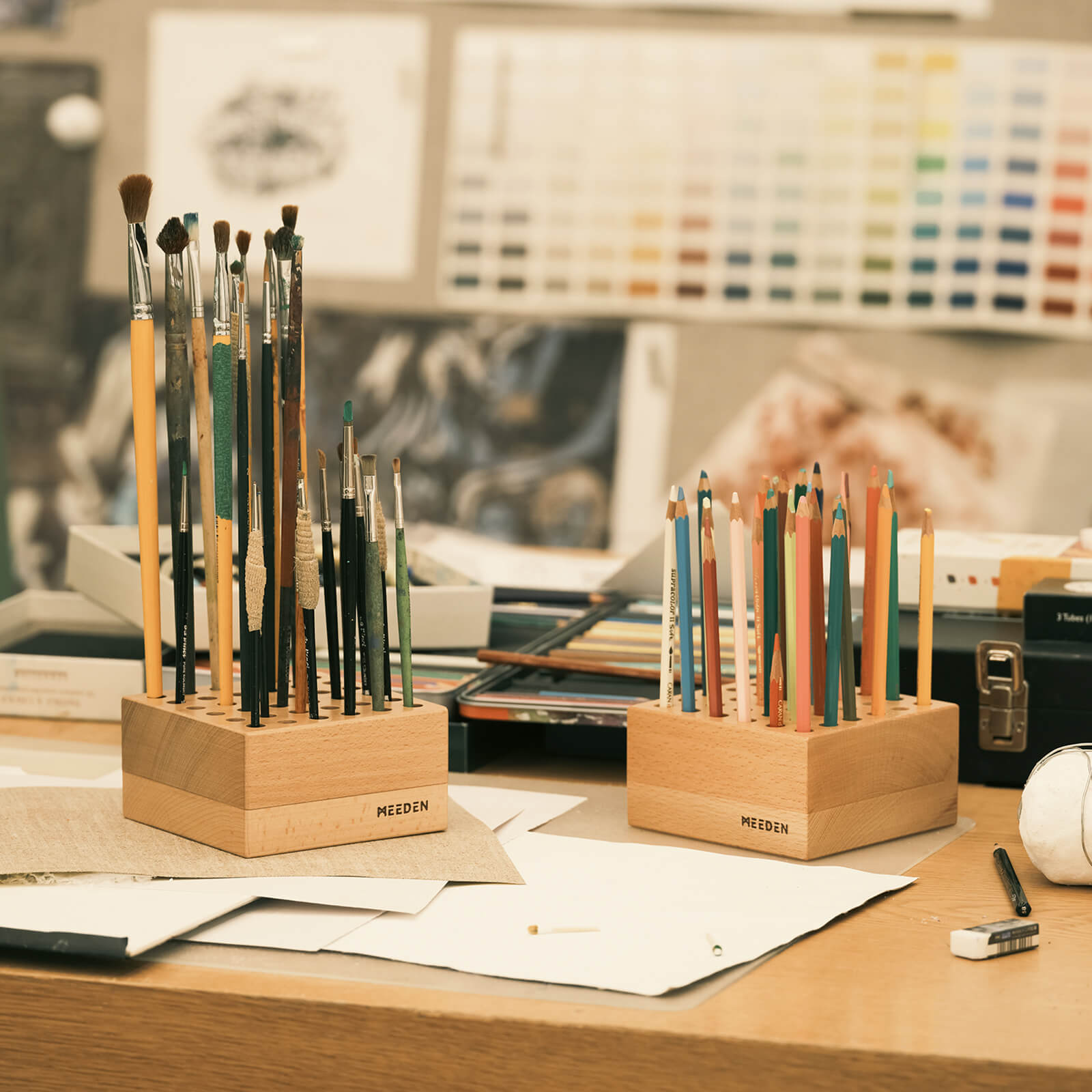 meeden-brush-holders-pot-pinceaux-bois-h-tre-36-trous image 2