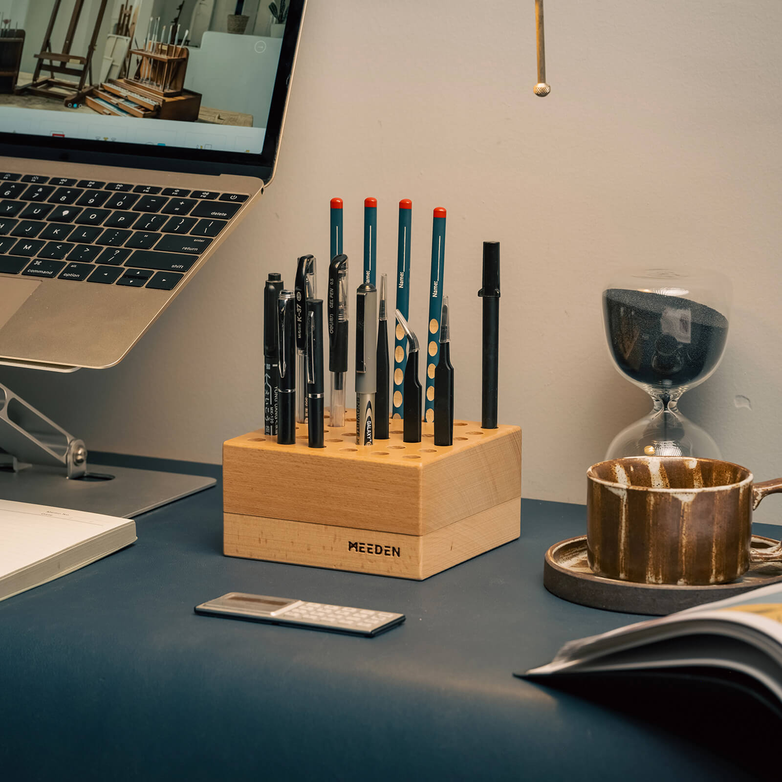 meeden-brush-holders-pot-pinceaux-bois-h-tre-36-trous image 3