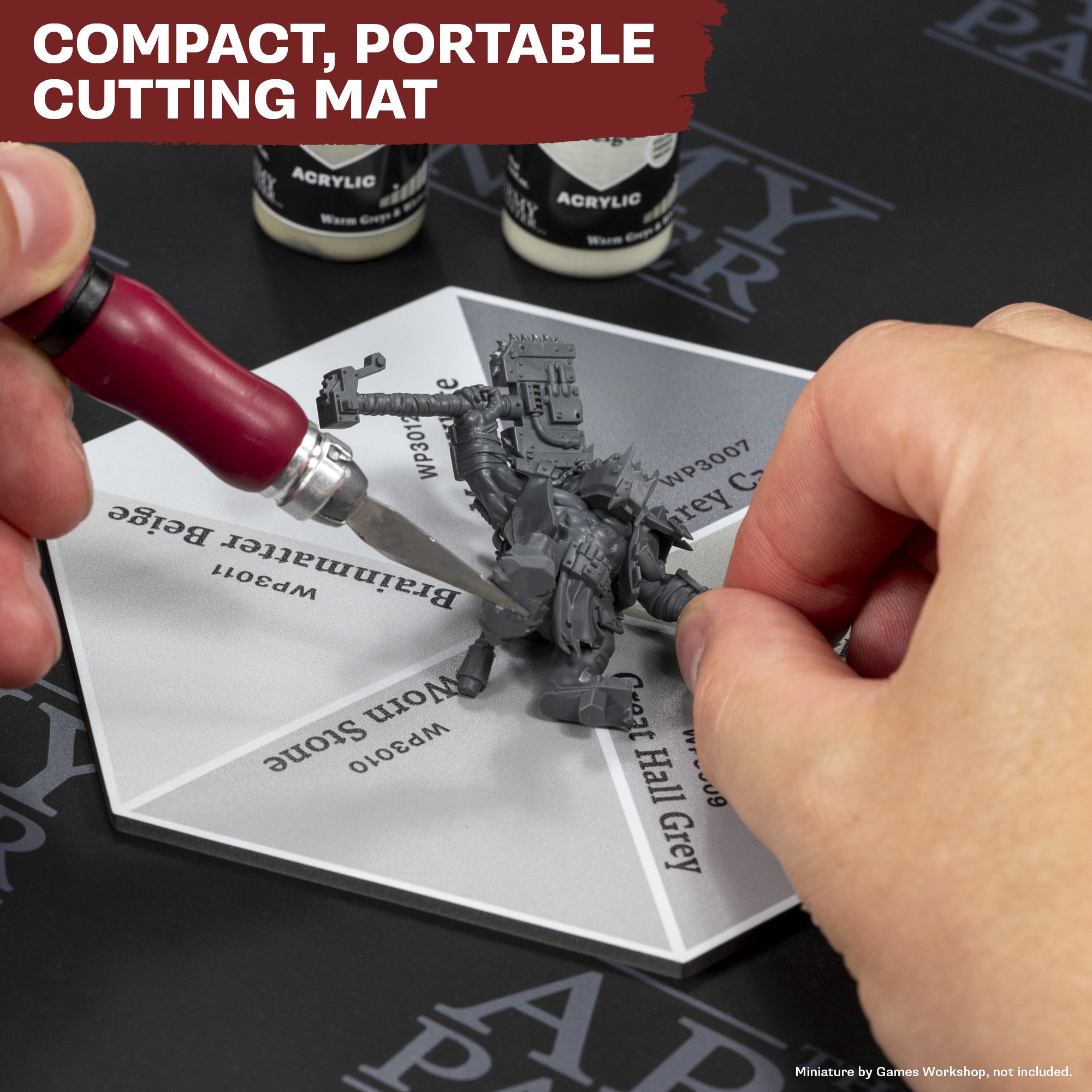 the-army-painter-hex-cutting-mat-tapis-de-d-coupe-gris-blanc image 2
