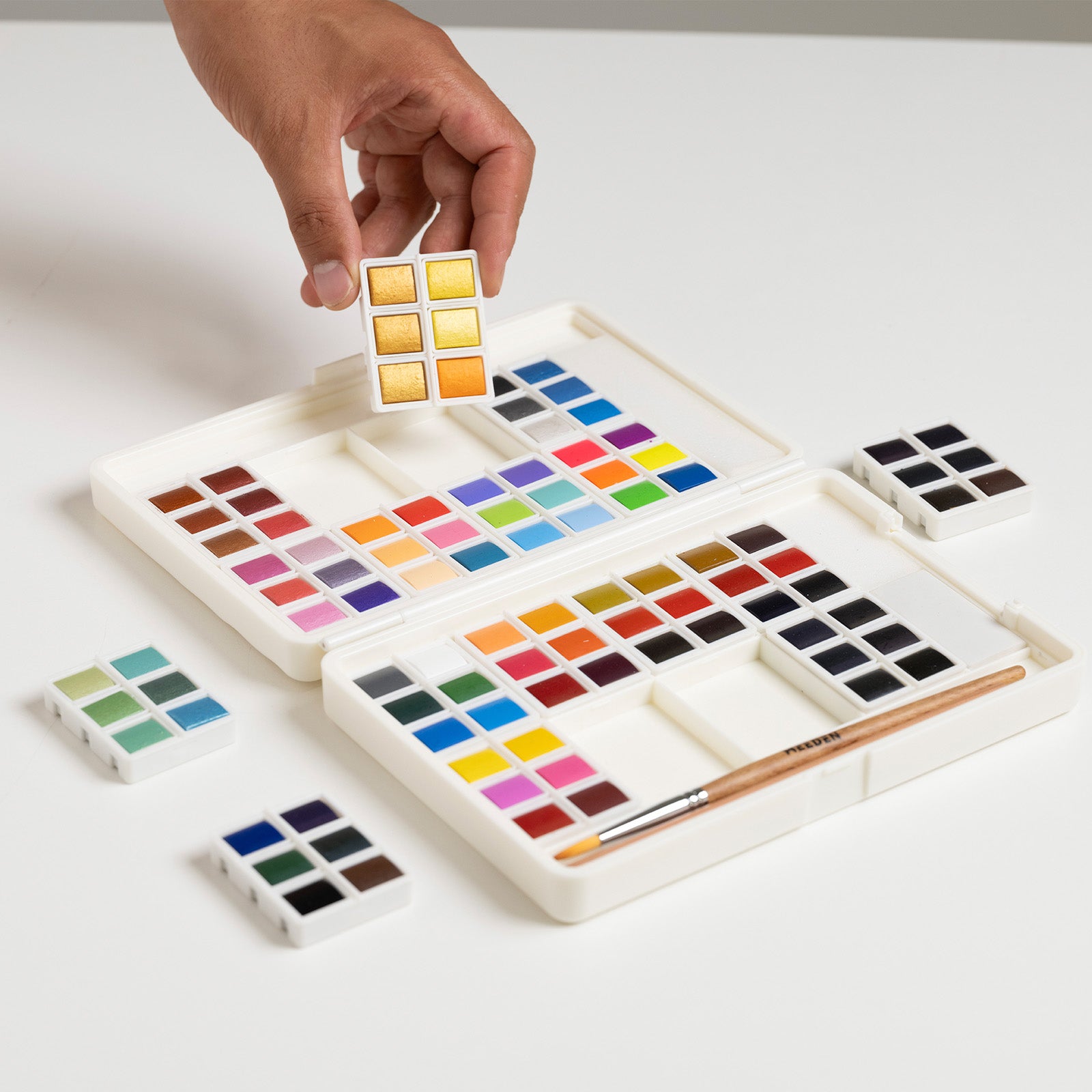 meeden-watercolor-coffret-aquarelle-96-couleurs-m-tallique image 4