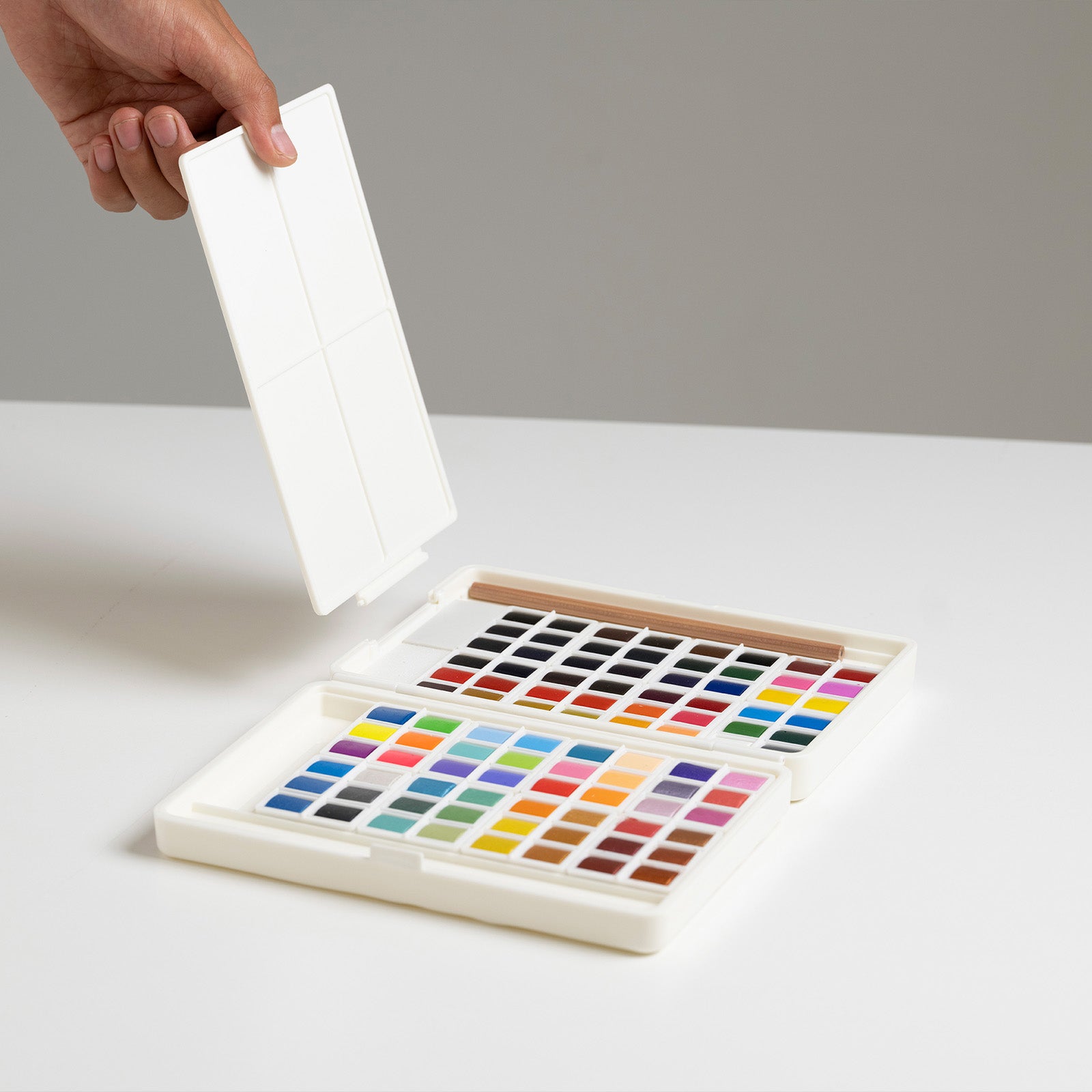 meeden-watercolor-coffret-aquarelle-96-couleurs-m-tallique image 5